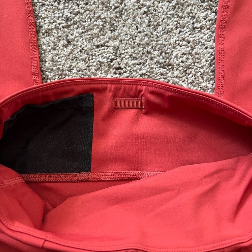 Vuori Stride Leggings XS Poppy Red‎ High Rise Athletic Yoga Workout Pants NWOT - Picture 5 of 6